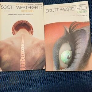 Scott Westerfeld Book 3 & 4 Uglies